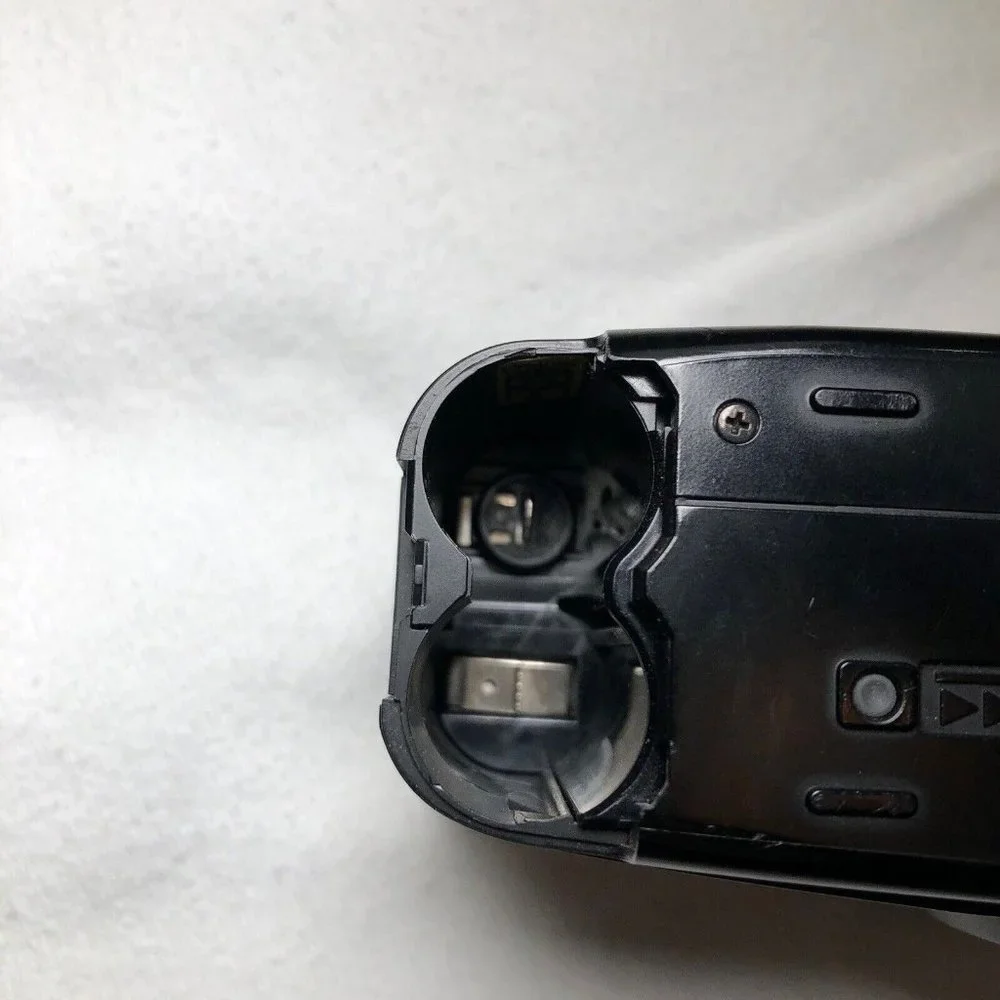 Pentax IQ Zoom 700 35mm film camera ***PARTS ONLY ***